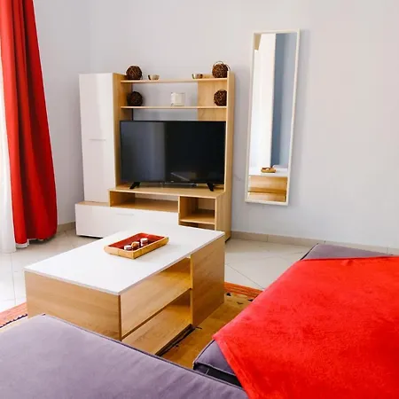 Violet Center * Kavala
